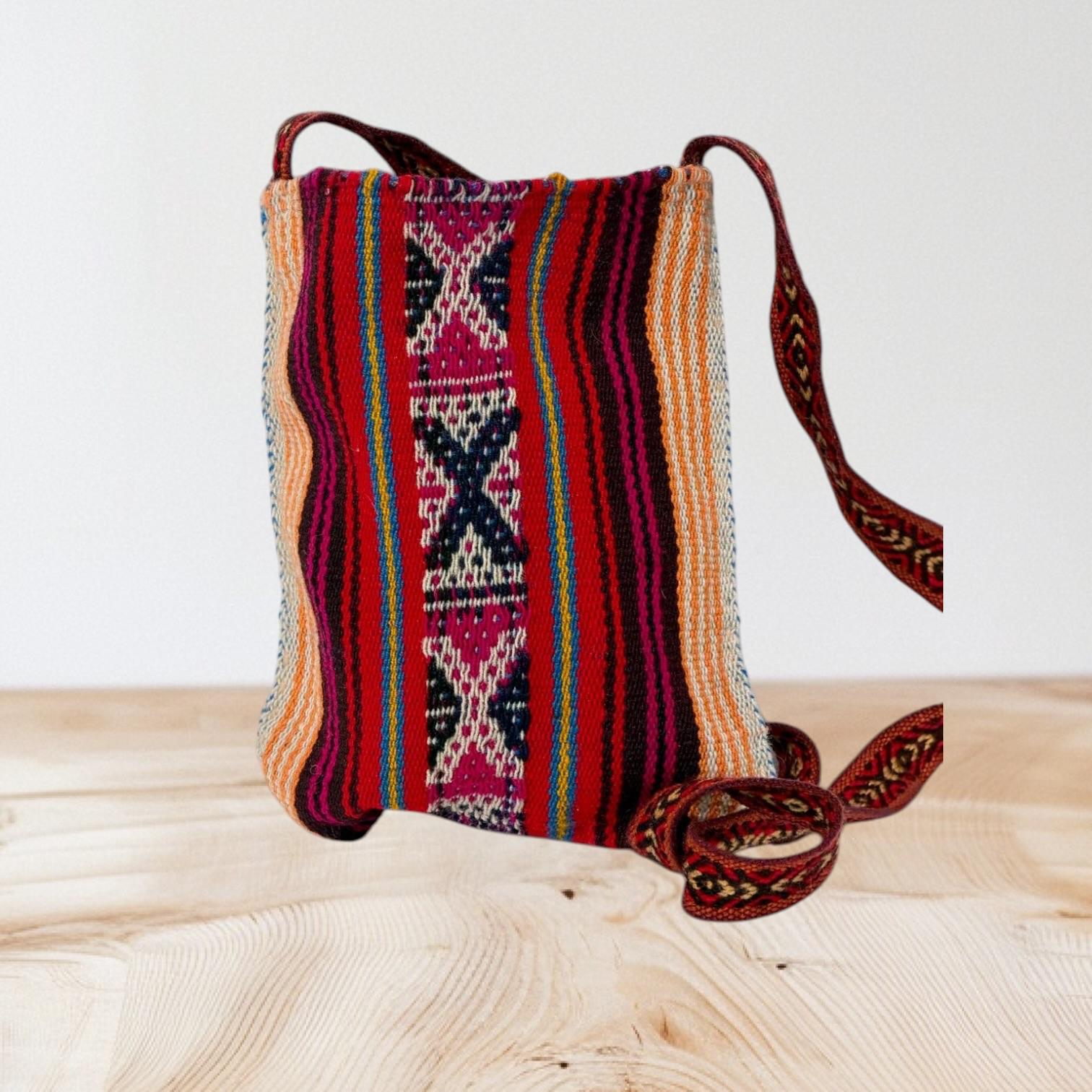 1600-3 Chuspa_Chuncho_16x19x98